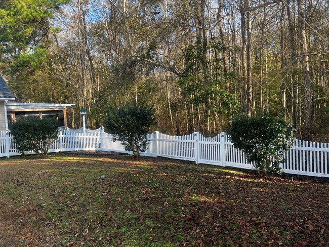 Building Photo - AVAILABLE NOW IN BRIGHTON WOODS!