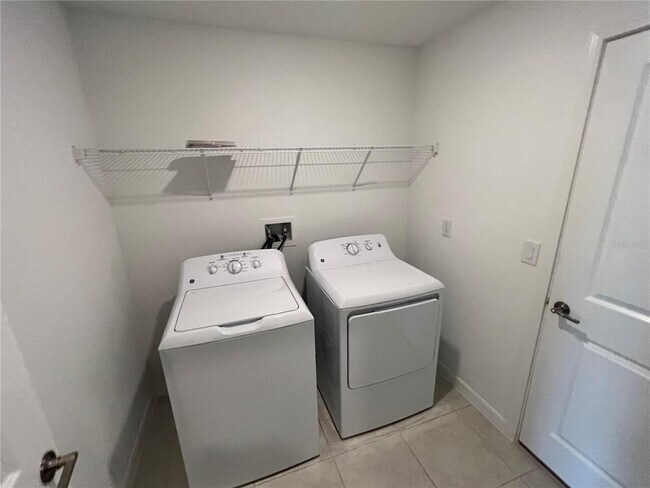 Building Photo - 12796 Weston Oaks Ln