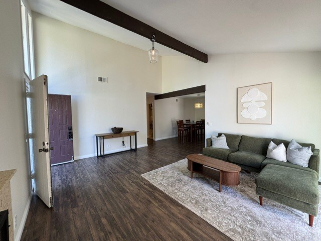 Building Photo - 670 Kumquat Way