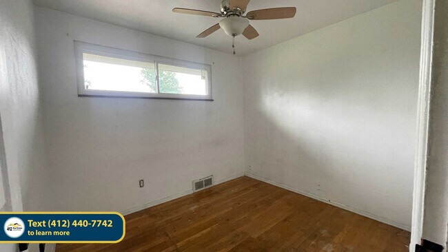 Building Photo - 523 Larix Rd