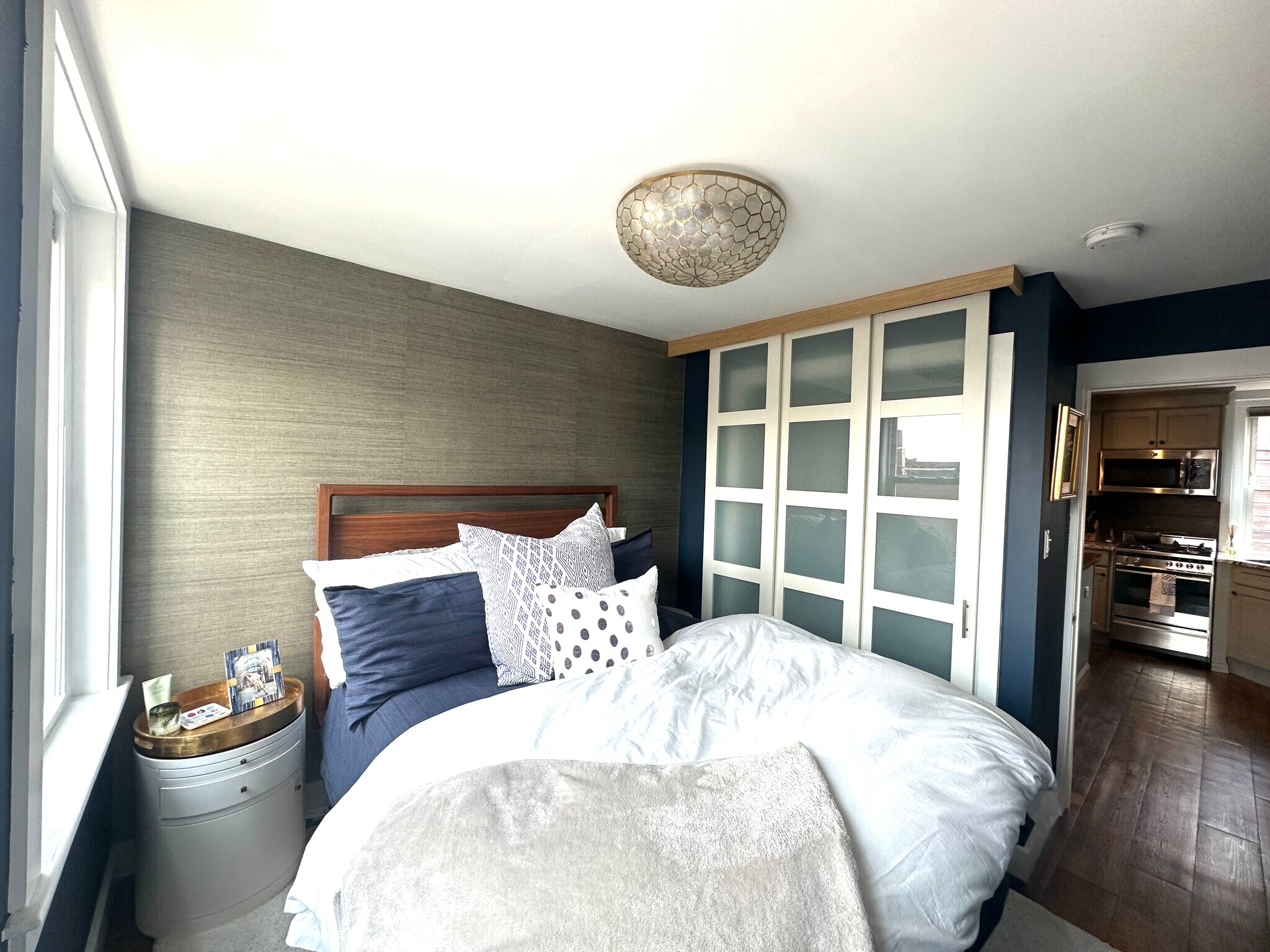 Building Photo - 10 Henchman St