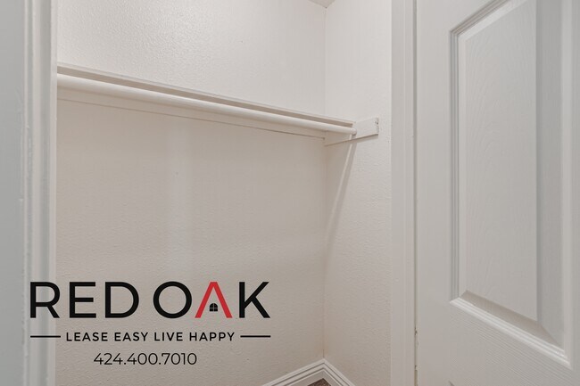 Building Photo - 1930 S Del Mar Ave