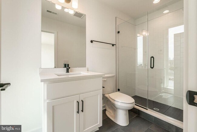 Building Photo - 3029 Bridgeview walk