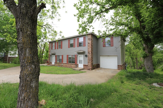 Primary Photo - 602 Camellia Dr