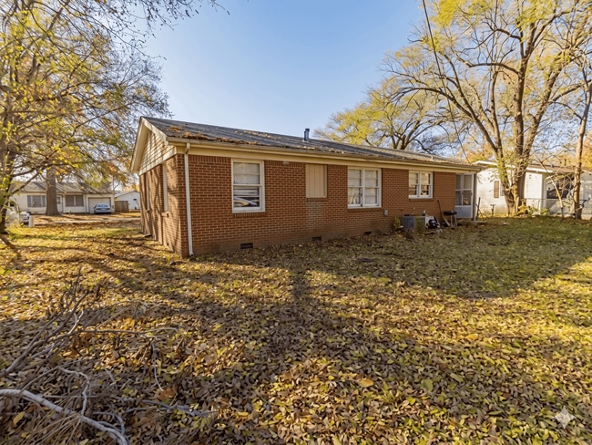 Building Photo - 3 Bed 1 Bath