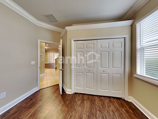 Building Photo - 8346 Old Town Dr