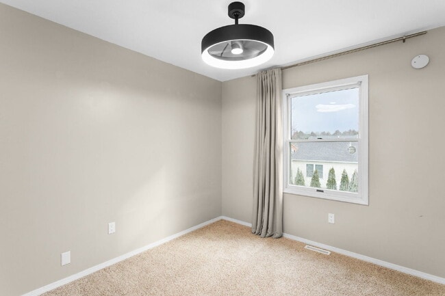 Building Photo - 5414 Trippel Dr