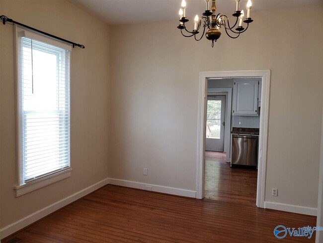 Building Photo - 805 Stevens Ave NE