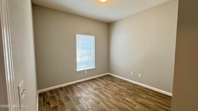 Building Photo - 3631 Kirkpatrick Cir