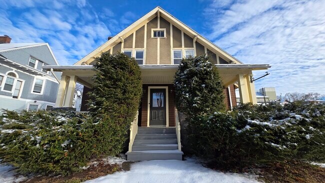 Primary Photo - 46 Wachusett St