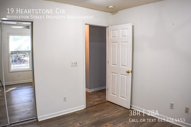 Building Photo - 19 Heartstone Cir