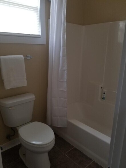 Building Photo - 1938 Flood St