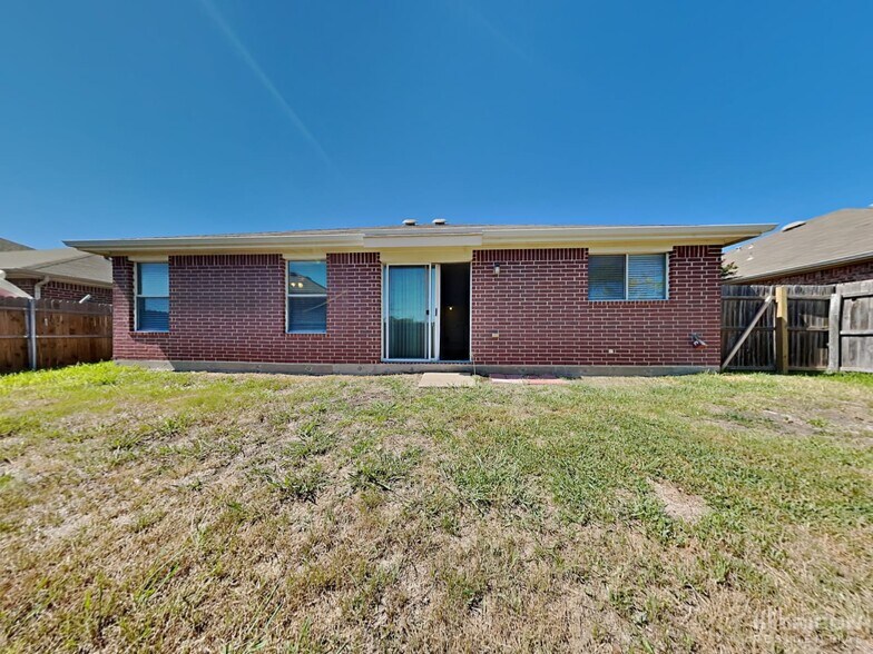 Building Photo - 617 Condor Trail