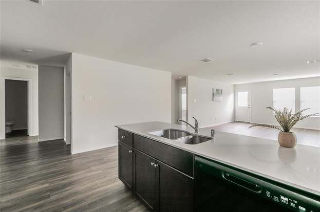 Building Photo - 1705 Avery Pointe Dr