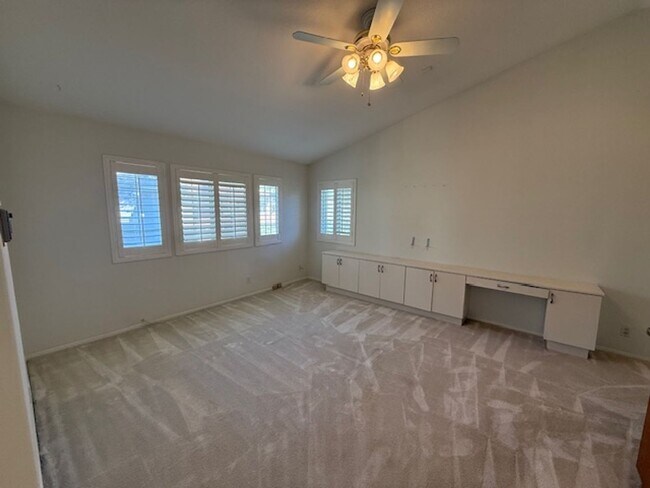Building Photo - Over 3000 sq feet in Trabuco Canyon