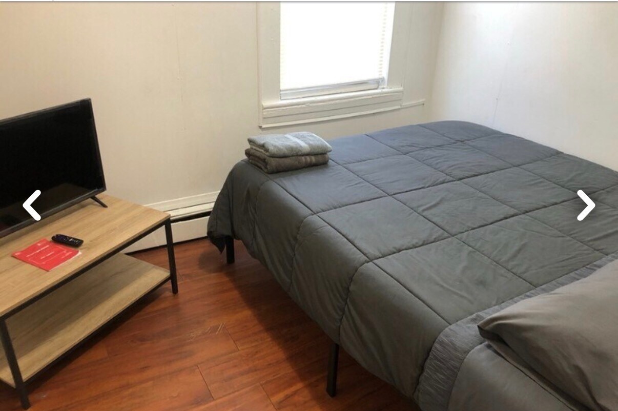 Bedroom 2 - 738 Edgar Rd