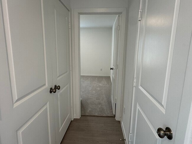 Building Photo - 31508 Pianella Ln