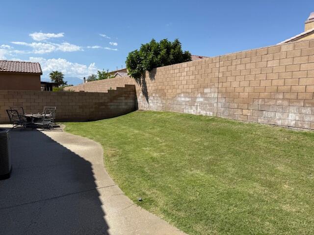 Building Photo - 84126 Canzone Dr