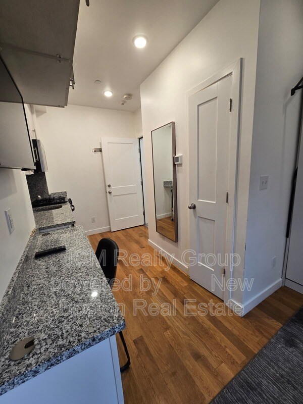 Building Photo - 16 Fifth Street