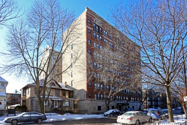 Primary Photo - The Seville Apartments