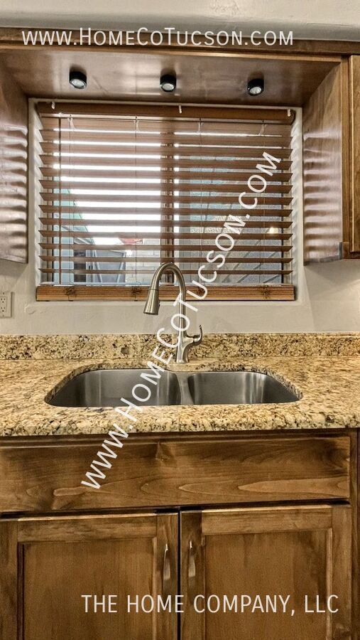 Building Photo - 8245 Crooked Tree Trail