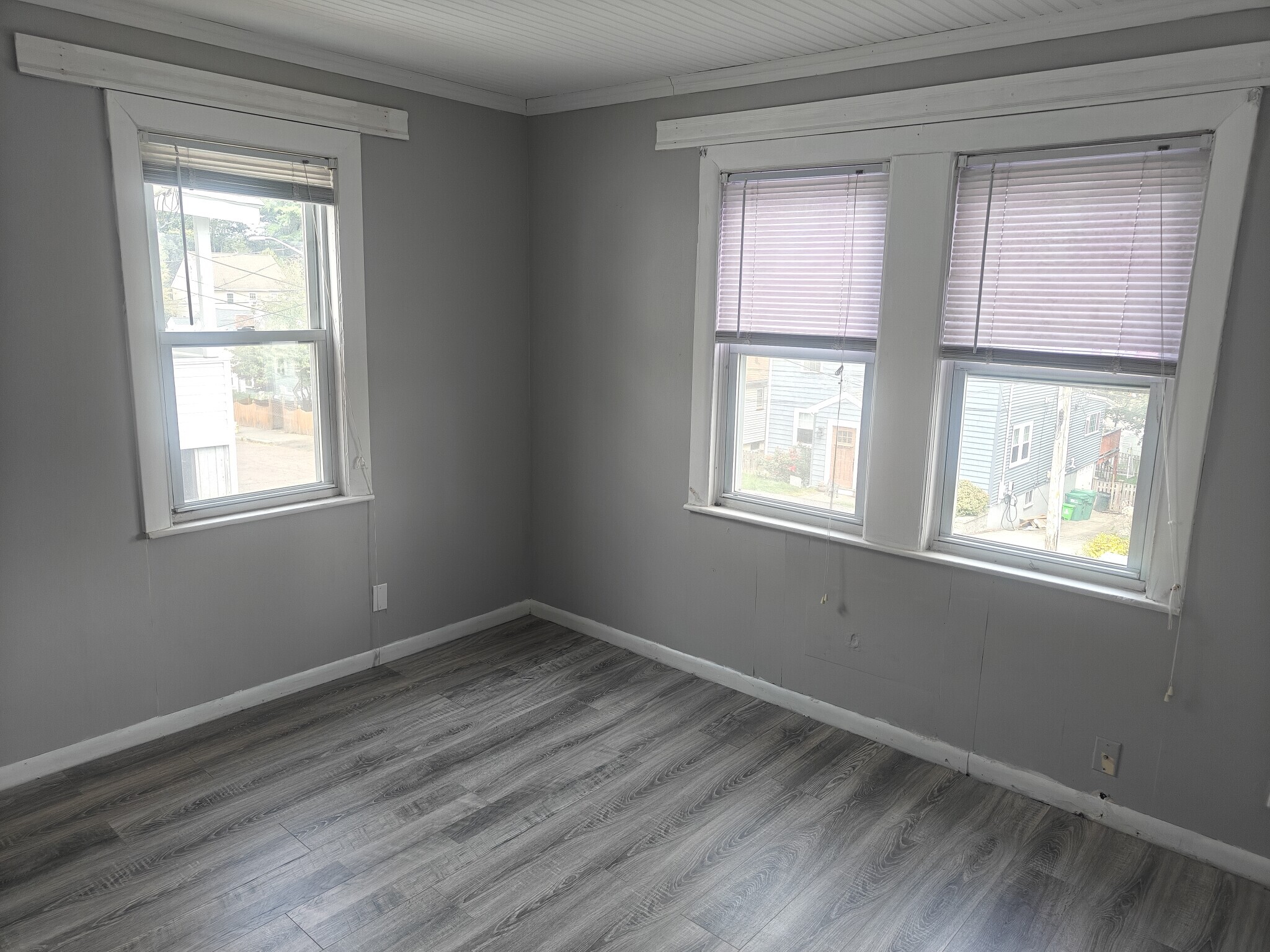 Building Photo - 107 Belle Ave