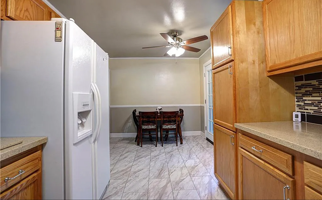 Building Photo - Three Bedroom Two and Half Ranch Style hom...