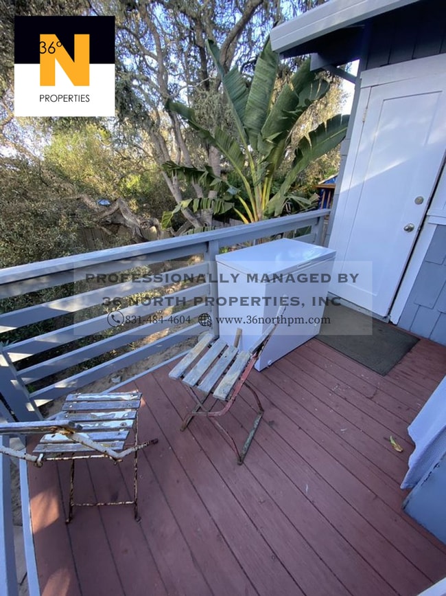 Building Photo - Cozy 2 bed 1 bath in Downtown Carmel minutes away from Carmel Beach