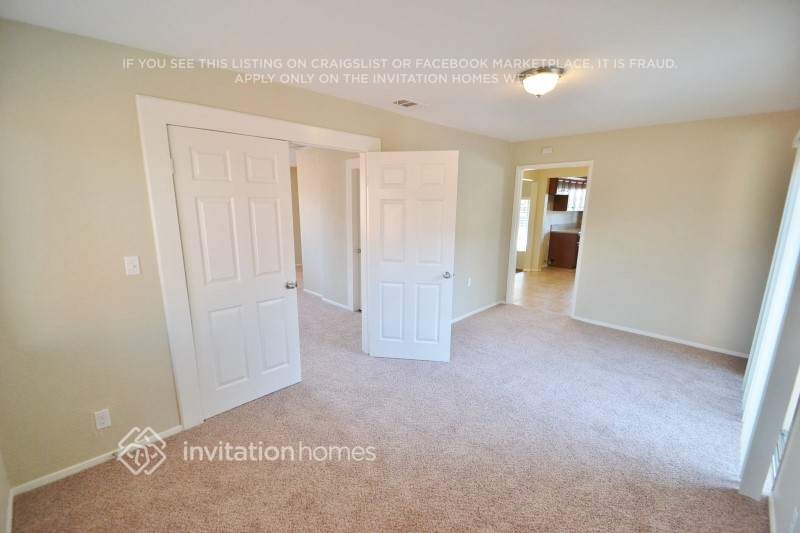 Building Photo - 6990 Malibu Dr