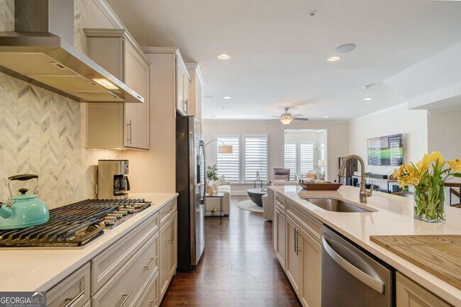 Building Photo - 214 Braeden Wy