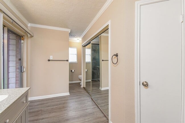 Building Photo - 15903 N Trace Dr