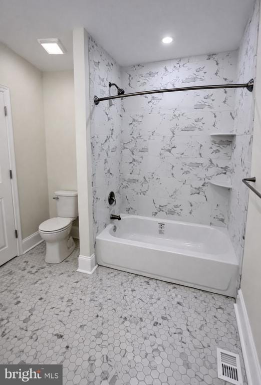 Building Photo - 22 Maple St