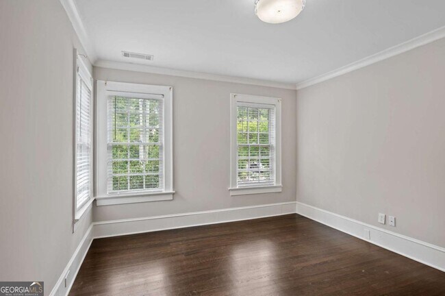 Building Photo - 1337 Briarcliff Rd NE