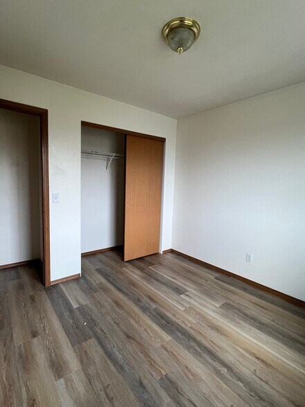 Building Photo - 1625 E Coeur D Alene Ave