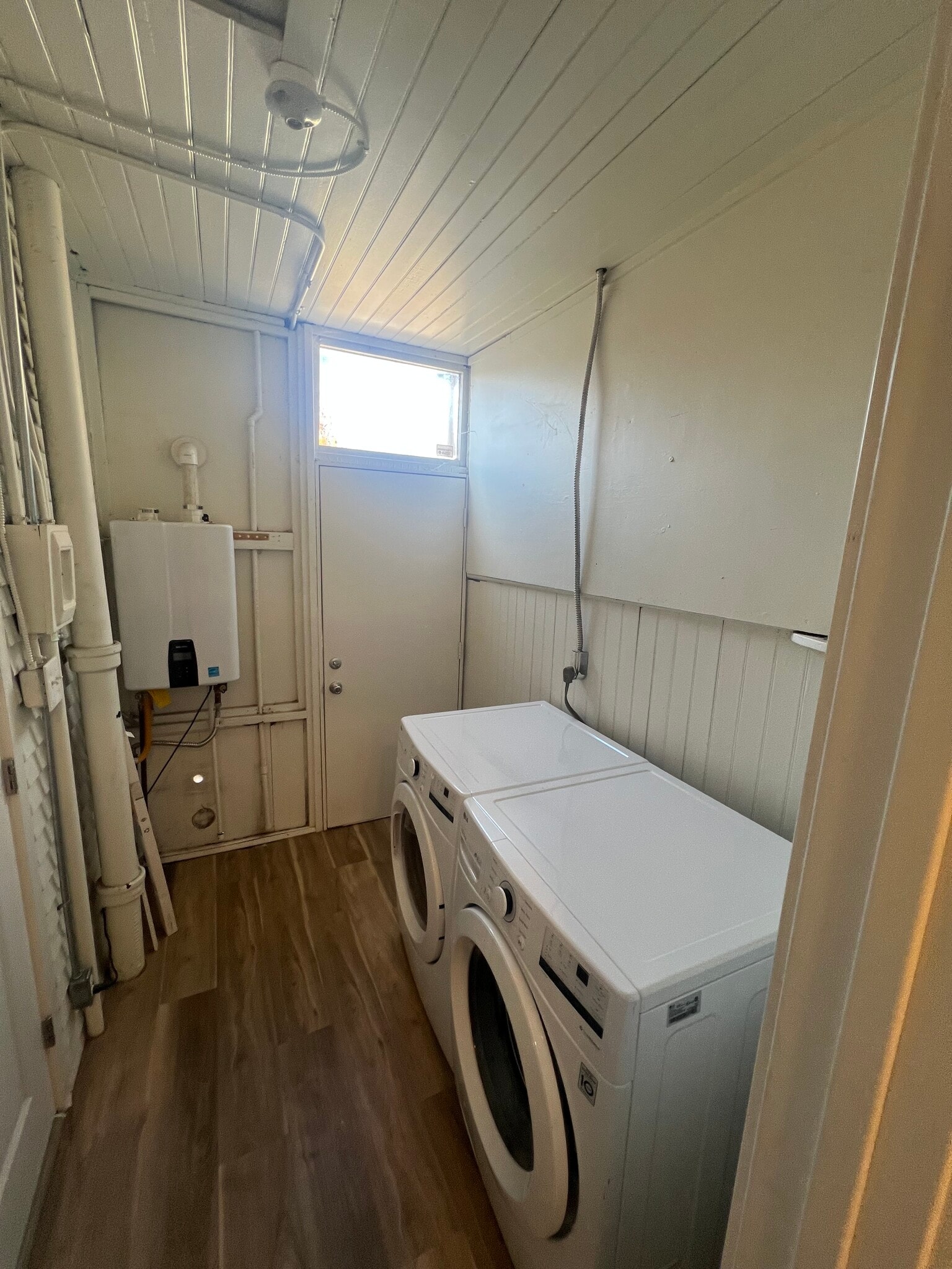 Building Photo - 622 14th St