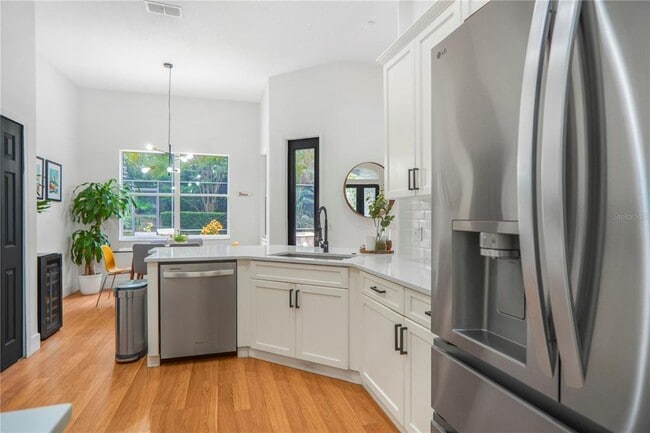 Building Photo - 2884 Majestic Isle Dr