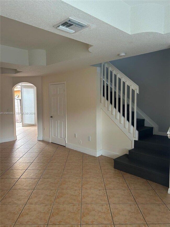 Building Photo - 8508 NW 141st Terrace