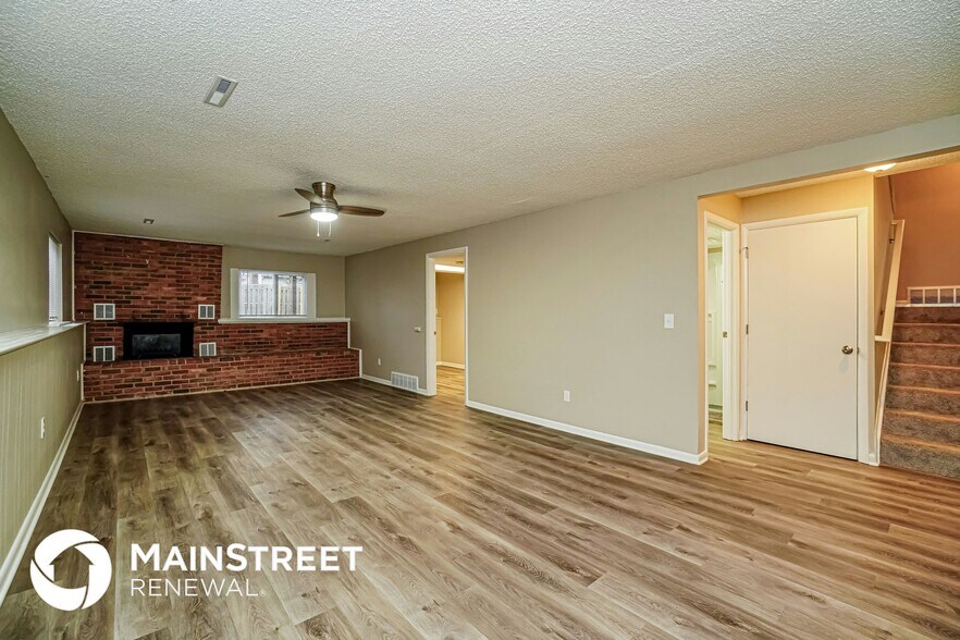 Building Photo - 6464 Firethorn Ave