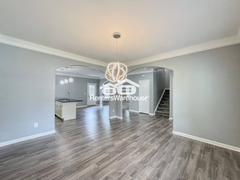 Building Photo - 3925 Krick St