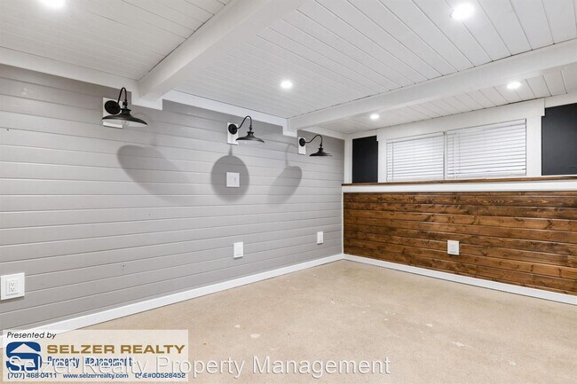Building Photo - 3 br, 2.5 bath House - 805 Isola Way
