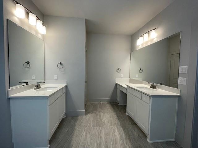 Building Photo - 1817 Hidden Crk Dr