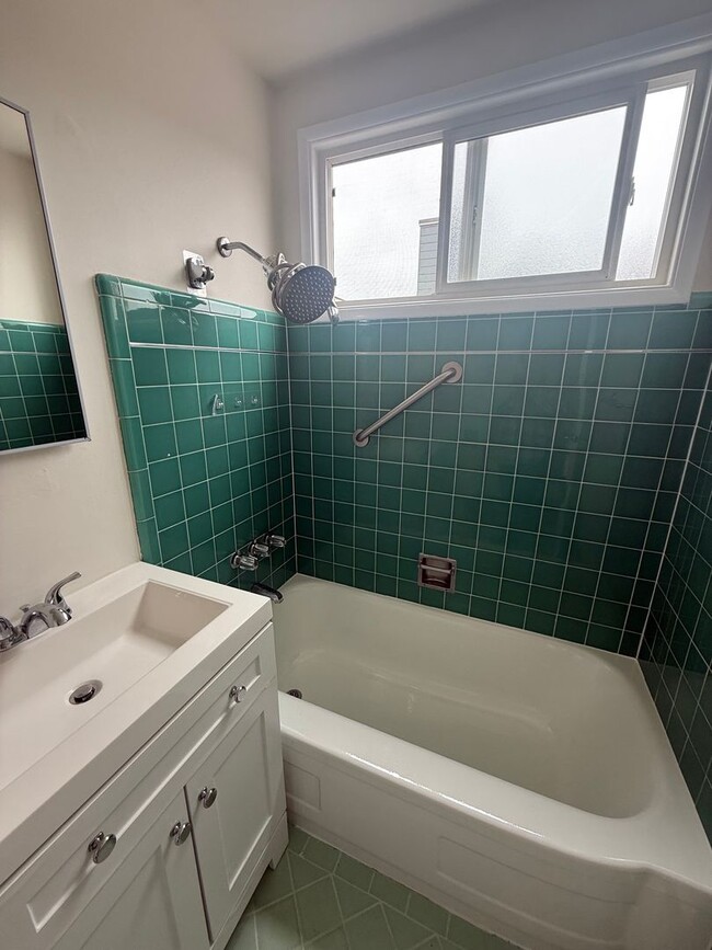 Building Photo - 3 BEDROOM HOME FOR RENT! AVAILABLE NOW-Dal...