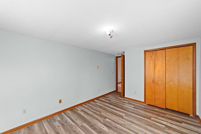 Building Photo - 6256 Wayland Rd