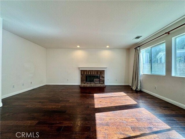 Building Photo - 16612 China Berry Ct