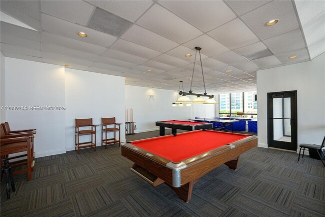Building Photo - 2201 S Ocean Dr