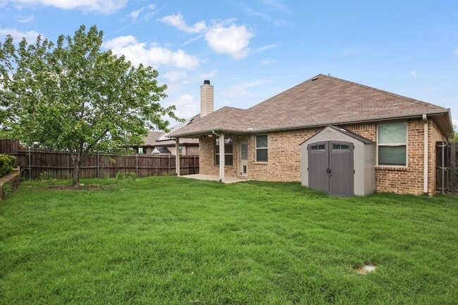 Building Photo - 1509 Waterfall Ln