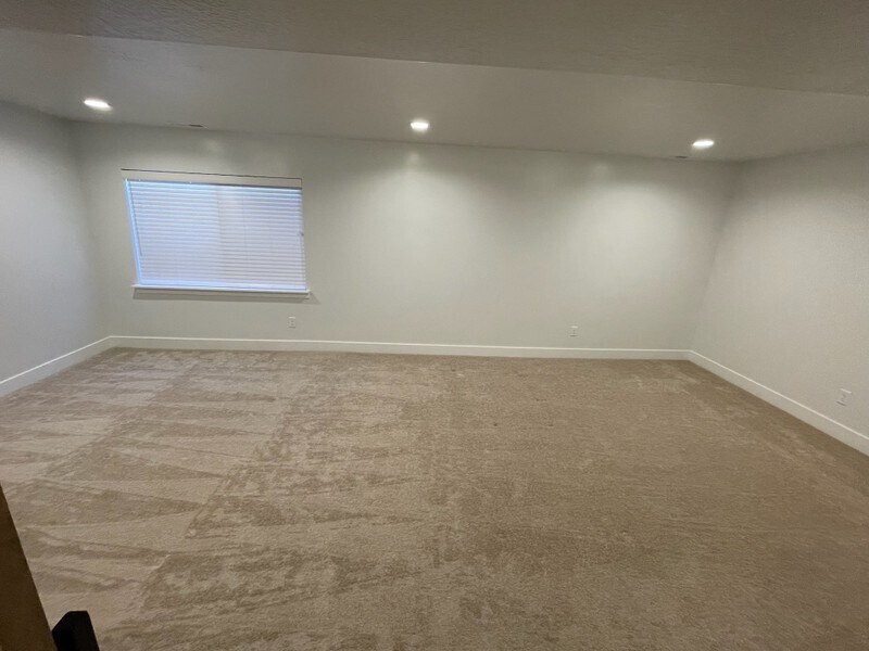 Building Photo - 3934 W 1650 N