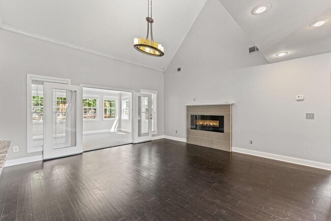 Building Photo - 5605 Martin Grove Dr NW