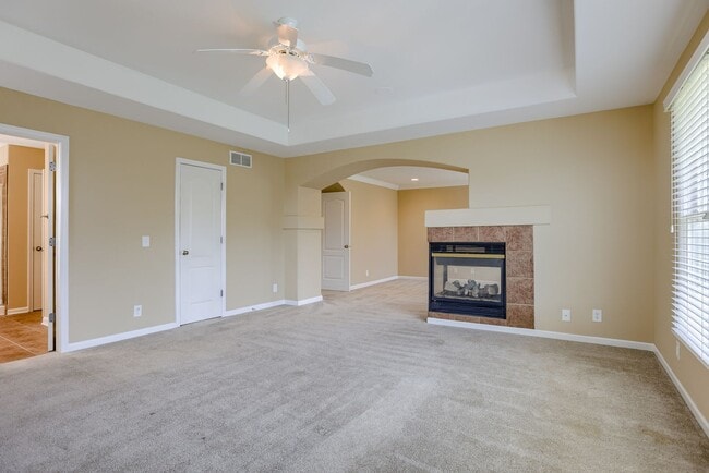 Building Photo - Must See 3 Bedroom In Bellevue!!