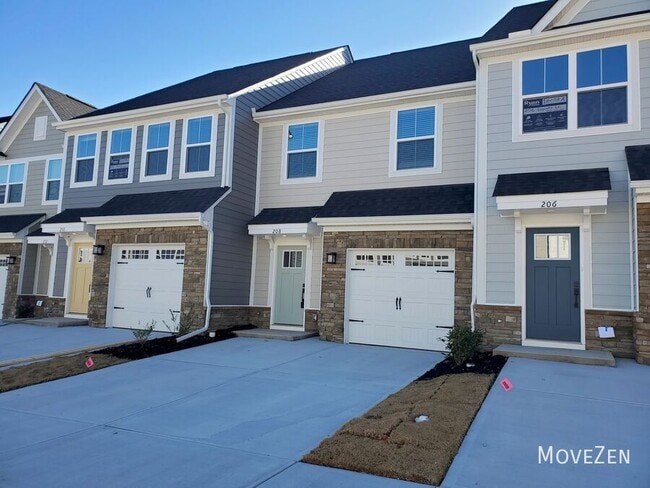 Building Photo - 208 Lograto Ln